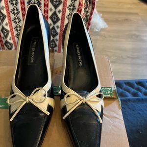 Jennifer Moore great leather shoe just needs new heel tap I’ve included the ones